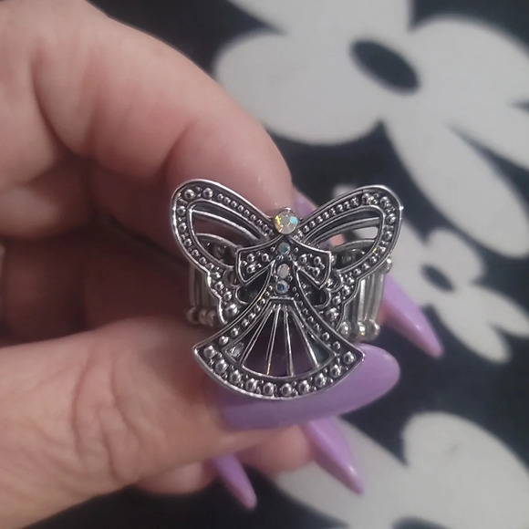 Vintage Jewelry - Good luck guardian Angel stretch ring 7 8 9